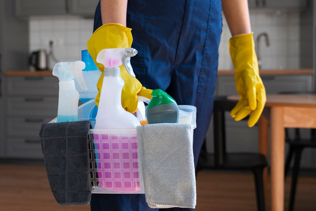 Jasa cleaning kantor dan gedung